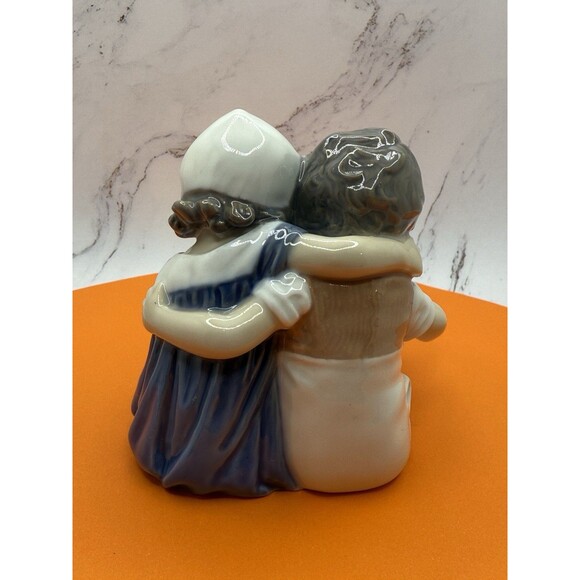 Copenhagen Bing and Grondahl #1567 boy/girl reading Denmark Vintage - Picture 3 of 14